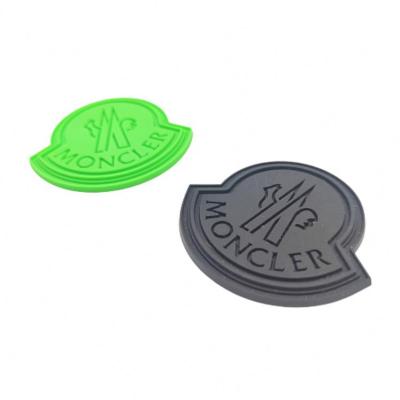 中国 Rubber Patch Rubber Patch Wholesale Stitch Garment Logo Brand Rubber Labels Clothing Patch Soft 販売のため