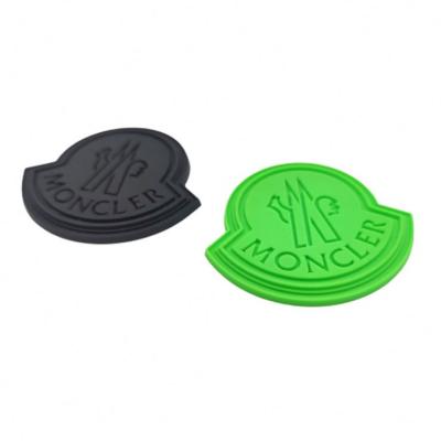 中国 Wholesale Custom 3D Soft Rubber Label Patch For Garment/Bags/Shoes 販売のため