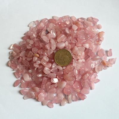 China China Natural Crystal Gravel Tumbled Quartz Macadam Rose Quartz Crystal Stone Crushed Stone Decoration for sale