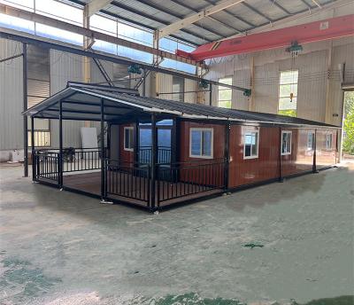 China Mobile 20ft 40ft Shipping Container House Luxury With Terrace for sale