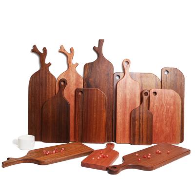 China Sustainable Kitchen Utensils Wooden Walnut Wood Cutting Cutting Board, Restaurant Decoration Wooden Cheese Board for sale