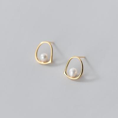 China Fashionable and High Quality Simple Minimal Extreme Freshwater Pearl 925 Sterling Silver Stud Earring Jewelry for sale