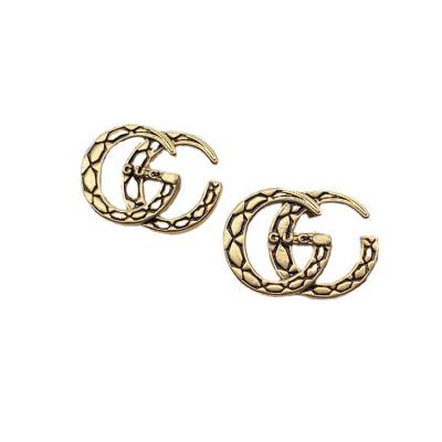 China FASHIONABLE Vintage Style Stud Earings Women Fashion Irregular Stripe Simple Design Metal Letter GG Earrings for sale