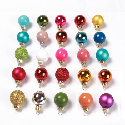 China Home Hot Selling Shiny Christmas Balls Small Glass Ornaments for sale