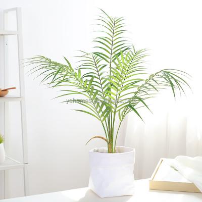 China Wholesale Minimalist Artificial Potted Living Room Decoration Family Fake Palm Plants à venda