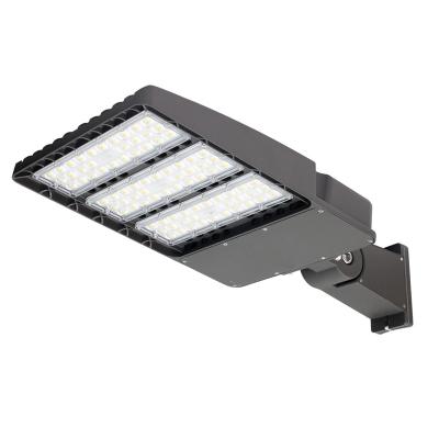 China ROAD 100W shoe box led parking lot lighting street led light outdoor photocell sensor area light fixture for sale