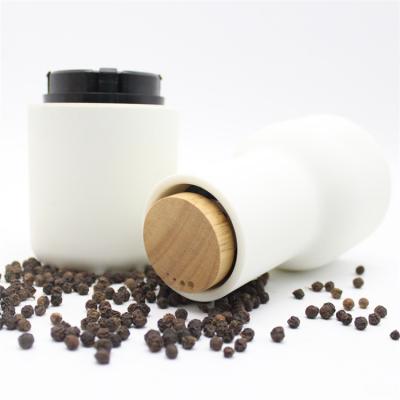 China Sustainable High Quality Supplies New High INS Cooking Salt and Pepper Wood Manual Grinder for sale