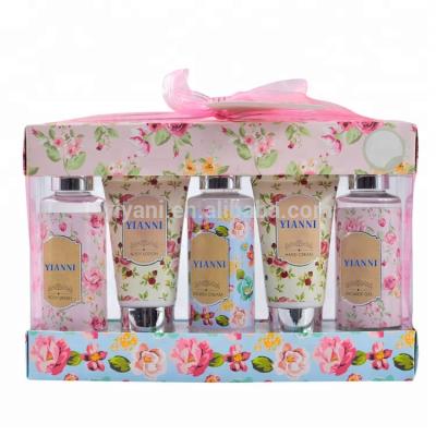 China Natural Body Care Material Body Care Sets With Body Lotion Body Wash Shower Gel Hand Cream To Moisturize for sale