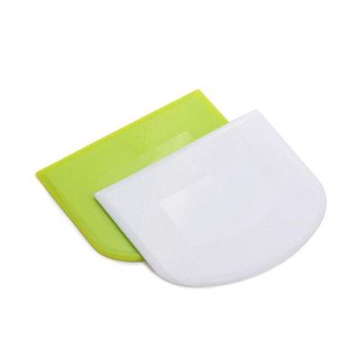 China Bench Scraper Soft Universal Cake Cream Flexible Plastic Dough Cutter Pastry Cutter Bread Flour Bowl Scraper for sale