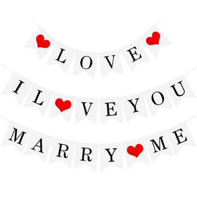 China Marriage ; Hot Sale Christmas I Love You Felt Red Heart Shaped Banner Garland For Valentines Day Decoration I Love U Banner Wedding Outside Decor for sale