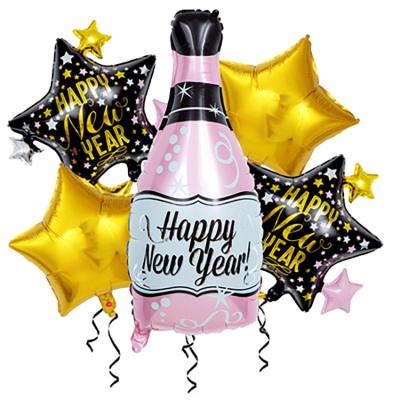 China 2022 Happy New Years Foil Balloons Popular Bottle Shape Beer Wine Foil Balloons For New Year Party Decoration for sale