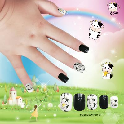 China Kids Press On Nails 24Pcs Kids Nails Tricks Cartoon Scare White Black Kids Fake Press On Nails for sale