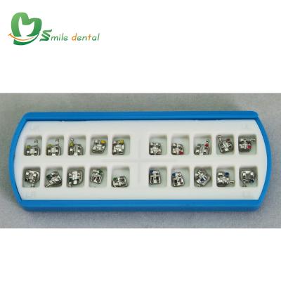 China Metal Plastic Dental Orthodontic Brackets for sale