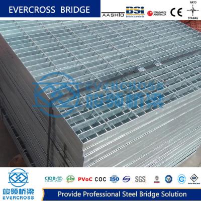 China Road Steel Grating Avoid Pedestrian Tripping Hazards for sale