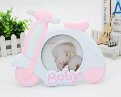 China Personal Gifts Funny Pink Resin Photo Frame For Kids for sale