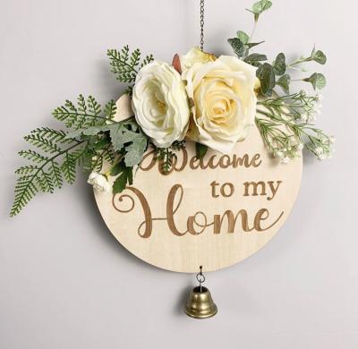 China Hot Selling Rustic Europe Door Decor The Log Hanging Sign With Flower Wooden English Welcome Plaque Listing Crafts for sale