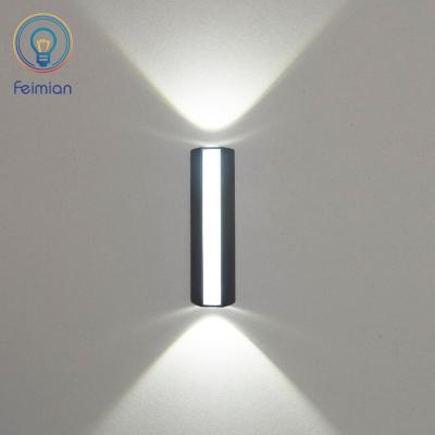 China Eco-friendly 20W IP65 Strip Garden Wall Lamp Eco-friendly Aluminum Outdoor Wall Light for sale