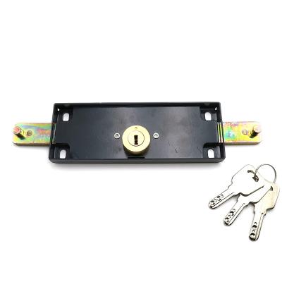 China Industrial Traditional Design Roller Shutter Rolling Door Accessories Clad Iron Lock for sale