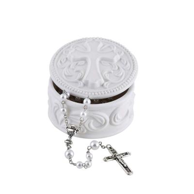 China Custom White Embossed Luxury Round Ring Rosary Jewelry Box Accessories Mini Europe Style Ceramic Cross Storage Container With Lid for sale