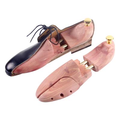 China Men's And Women's Adjustable Shoe Trees Eco-Friendly Cedar Wood Shoe Tree Twin Tube for sale