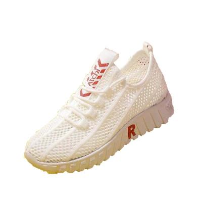 China Lehui 2021 new breathable high quality shoes lightweight, skin friendly, comfortable and wear-resistant women's sports shoes for sale