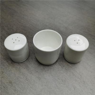 China JQY sustainable instocked porcelain ceramic salt and pepper shaker with dish cups for hotel restaurant for sale