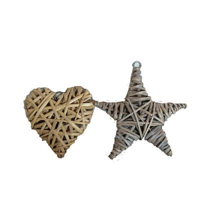 China CLASSIC Woven Willow Craft For Decoration Christmas Gift Heart Star Shape Hanging for sale