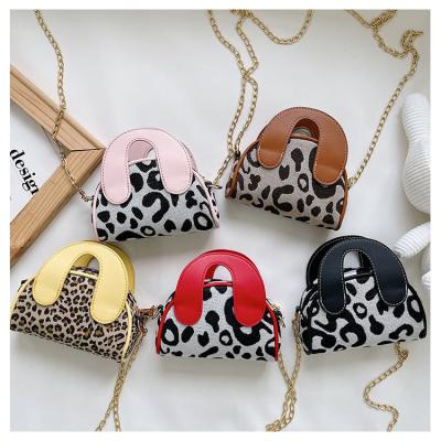 China Wholesale New Fashion Children's Bag Small Fashion Trend Leopard Handbag Pendant for sale