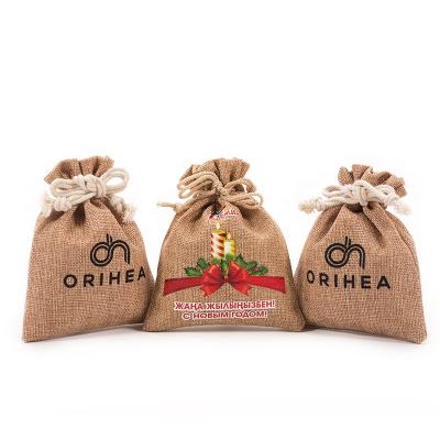 China Recyclable Wholesale Canvas Drawstring Wrapping For Christmas Decorations Apple Pouch Jute Bag for sale