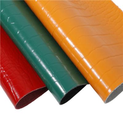 China Multi Color Customized Wear Resistant Recycled Environmentally Friendly Synthetic PU Leather Waterproof For Automobile Seat for sale