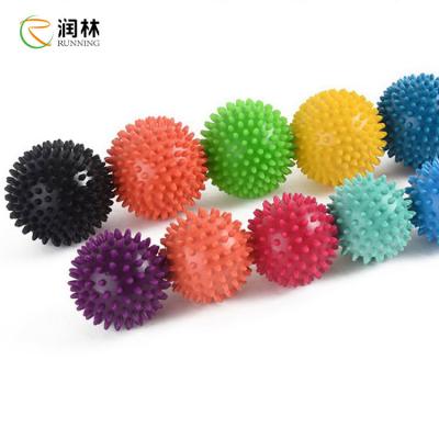 China 7P free PVC Yoga Massage Ball , Professional spiky massage roller ball for sale