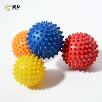 China Runlin PVC Material Yoga Massage Ball , 9cm Spiked Yoga Ball for sale