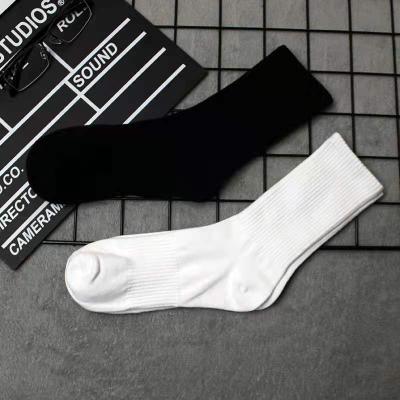 China Breathable Sports S006 White/Black Mid-Height Socks For All Seasons for sale