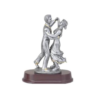 China Silver Europe Souvenir Resin Couple Waltz Sculpture Dance Trophy For Match for sale