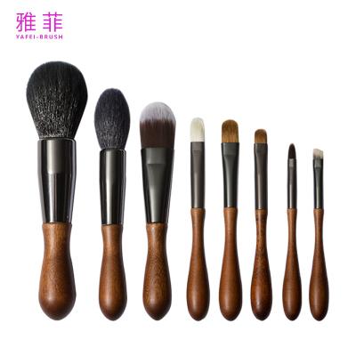 China 8PCS Small Makeup Brush Set Mini Travel Makeup Brush Set With Makeup Bag for sale