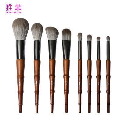 China 267A87108 Imitatie Bamboe Vegan Make-up Brush Set 8PCS Fluffy Synthetic Op maat Te koop