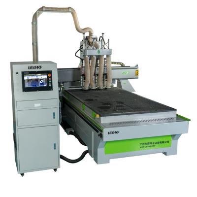 China Building Material Shops Hot Sale 1325 LD CNC Wood Engraving and Cutting Machine / CNC Router in Guangzhou for sale