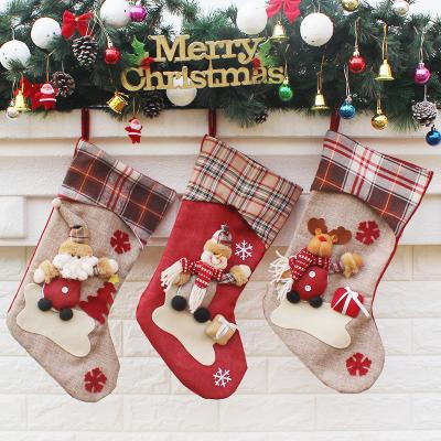 China Non Woven Fabric Christmas Decorations Decorations Pendants New Year Gifts Santa Snowman Socks Christmas Gift Bag Home Socks for sale