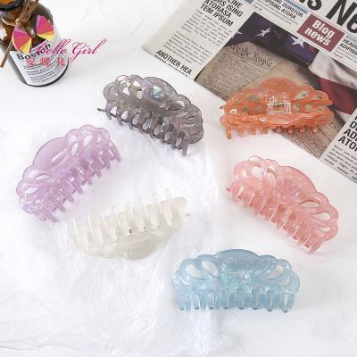 China BELLEWORLD Fashion Women's Trendy Korean Acrylic Acetate Hair Claw Cuts Clear Hair Claws Accessories for sale