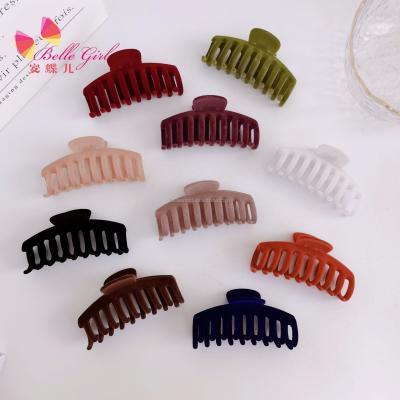 China Newest fashion 10colors 11cm fashion BELLEWORLD simple non slip big size hair to hold frosted velvet hair claw clip for women for sale