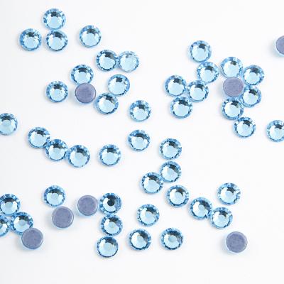 China Flat Back Rhinestone Logo Designs 1440pcs Ss3 ss4 ss6 Flatback Amazon Sky Blue High Quality Glass Rhinestone Nail Art Rhinestone for sale