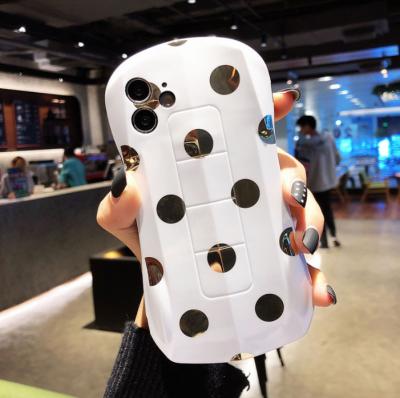 China Luxury Dot Wave Powder TPU Mobile Phone Protective Case For iPhone 11/12 /XS/pro Max for sale