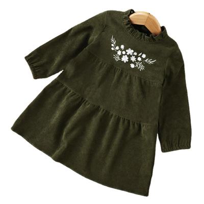 China 2021 Autumn Exquisite Dark Green Long Sleeve White Embroidered Flower Kid Middle Dress Washable Rts for sale