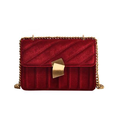 China 2021 New Fashion Women's Velvet Cross-body Bag Fashion Luxury Women's Handbag Lock for sale