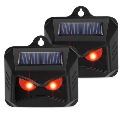 China Viable Solar Powered Night Animals Reflector With Lights Red Predator Red Predator Skunk Coyote Coyote Coyote Repellent for sale