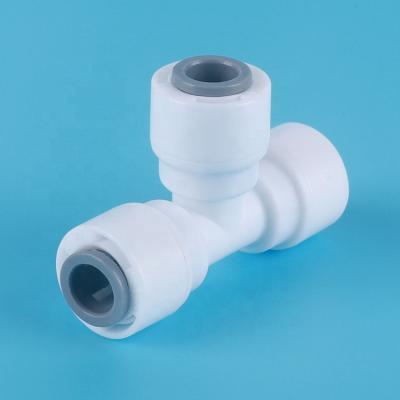 China Round 3 Way/4 Yard Hydraulic Press Tap Type 1 Water Hose Male Quick Connect Adapter Fittings Hose Connector Plastic Equal for sale