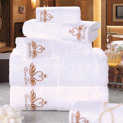 China Absorbency Hotel Towel Outstanding Single 100% Cotton 16s/21s/32s Jacquard Embroidery Bath Towel for sale