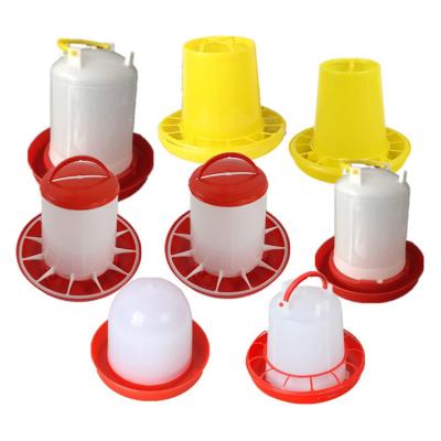 China 2020 Hot Selling Poultry Farming Equipment Convenient Automatic Plastic Poultry Poultry Feeders And Drinkers for sale