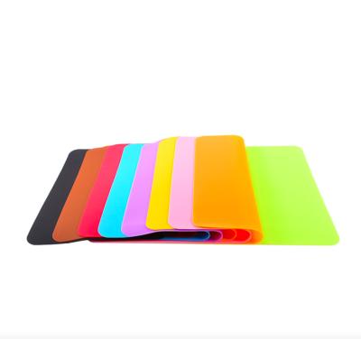 China Creative Small Silicon 30*40cm Children's Feeding Supplies Heat Resistant Silicone Dining Mat Baby Placemat Table Mat for sale