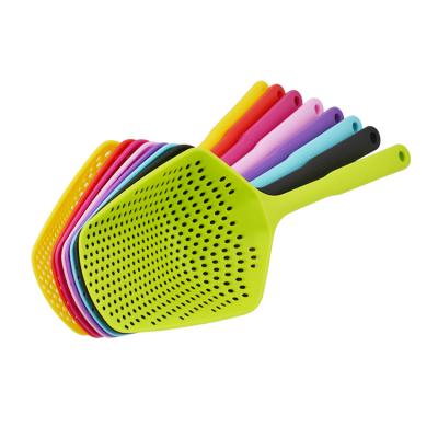 China Customization Kitchen Supplies Sustainable Mixing Color Drain Spatula Leakable Plastic Scoop Spatula for sale